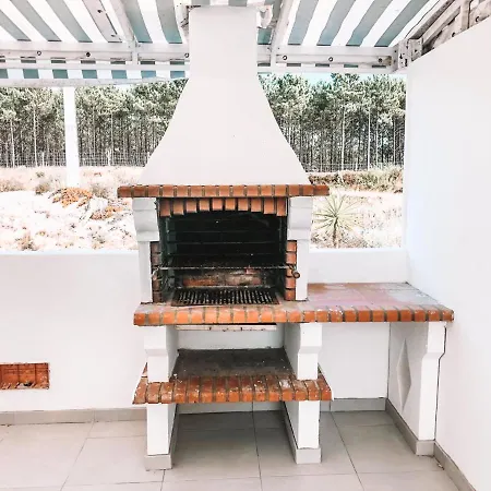 Spacious House At Nyaraló *